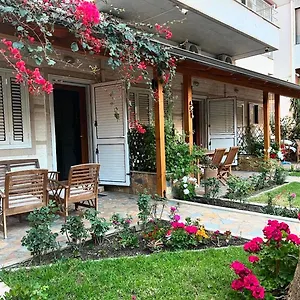 Guest Angolo Toscano , Vlorë Albania